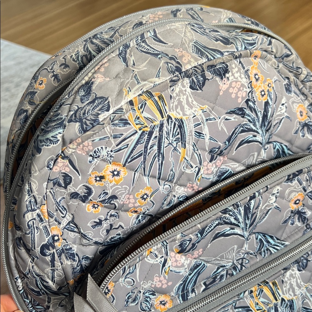 Vera Bradley quilted Campus Backpack laptop gray floral - Picture 9 of 10